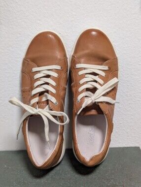 Josef Seibel Sz 37 (7) Womens Low Top Camel Tan Colored Leather Sneakers